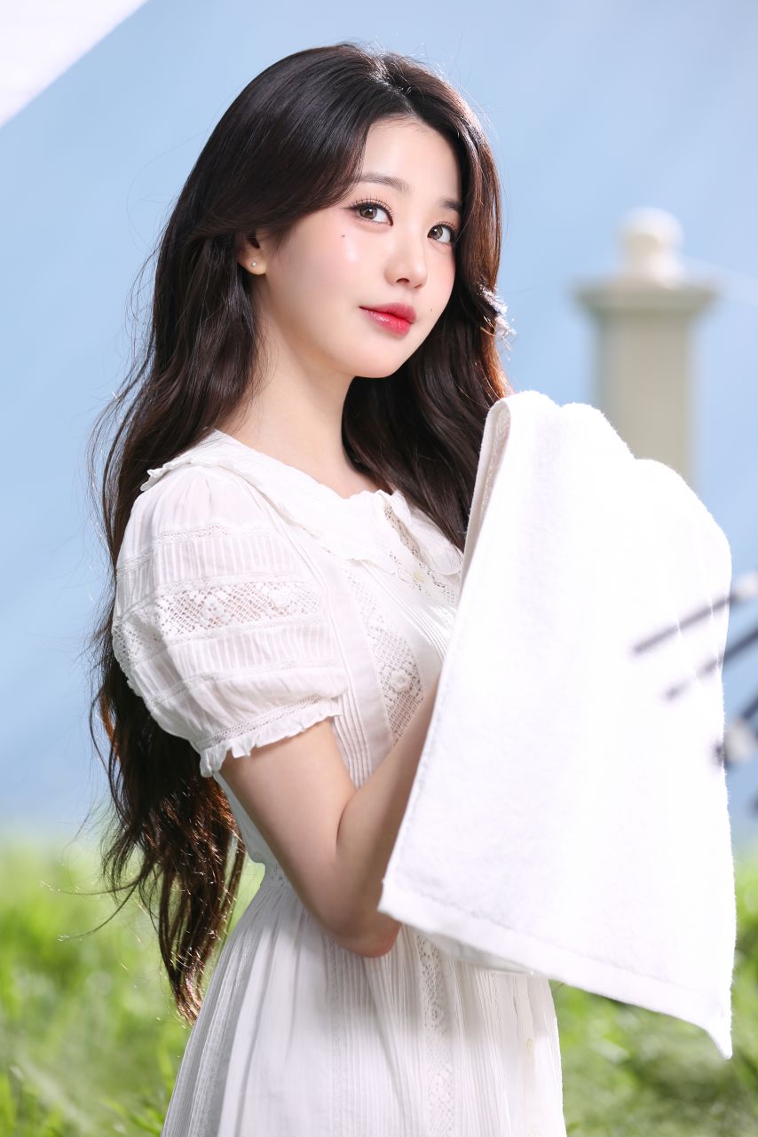 아이브 장원영 X ‘다우니’ 광고 촬영 현장 비하인드