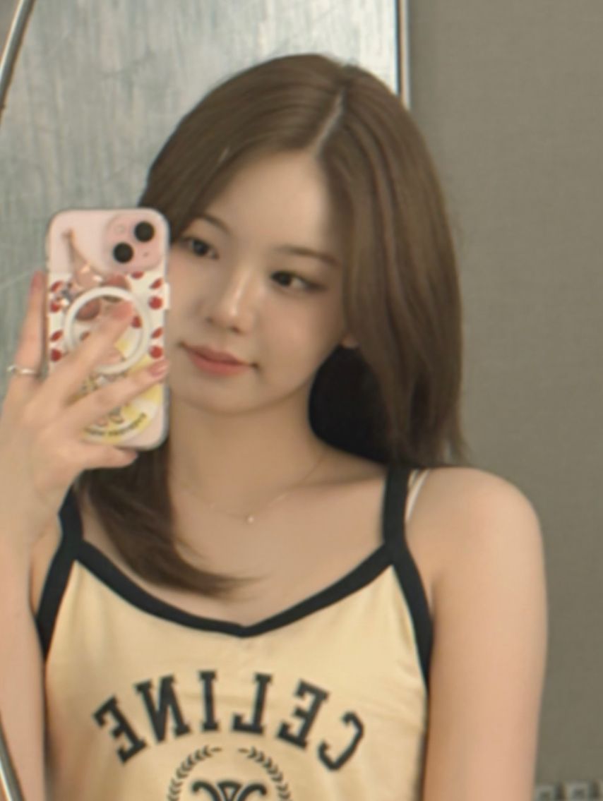 니쥬 (NiziU) 아야카