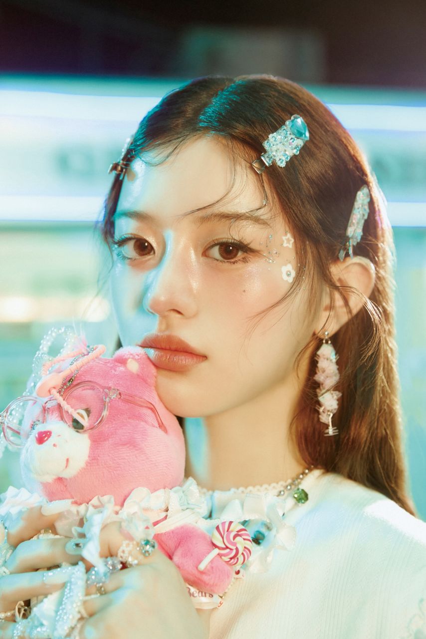 아일릿 Japan 1st Single '時よ止まれ' Concept Photo