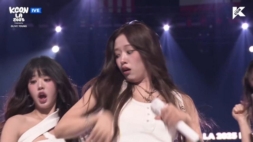 무대에서 사고 친 아이브 리즈 (feat 유진 원영 이서) ㅋㅋ