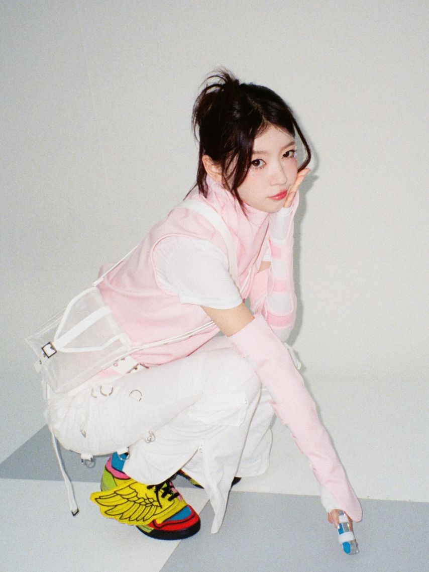 ILLIT(아일릿) 모카