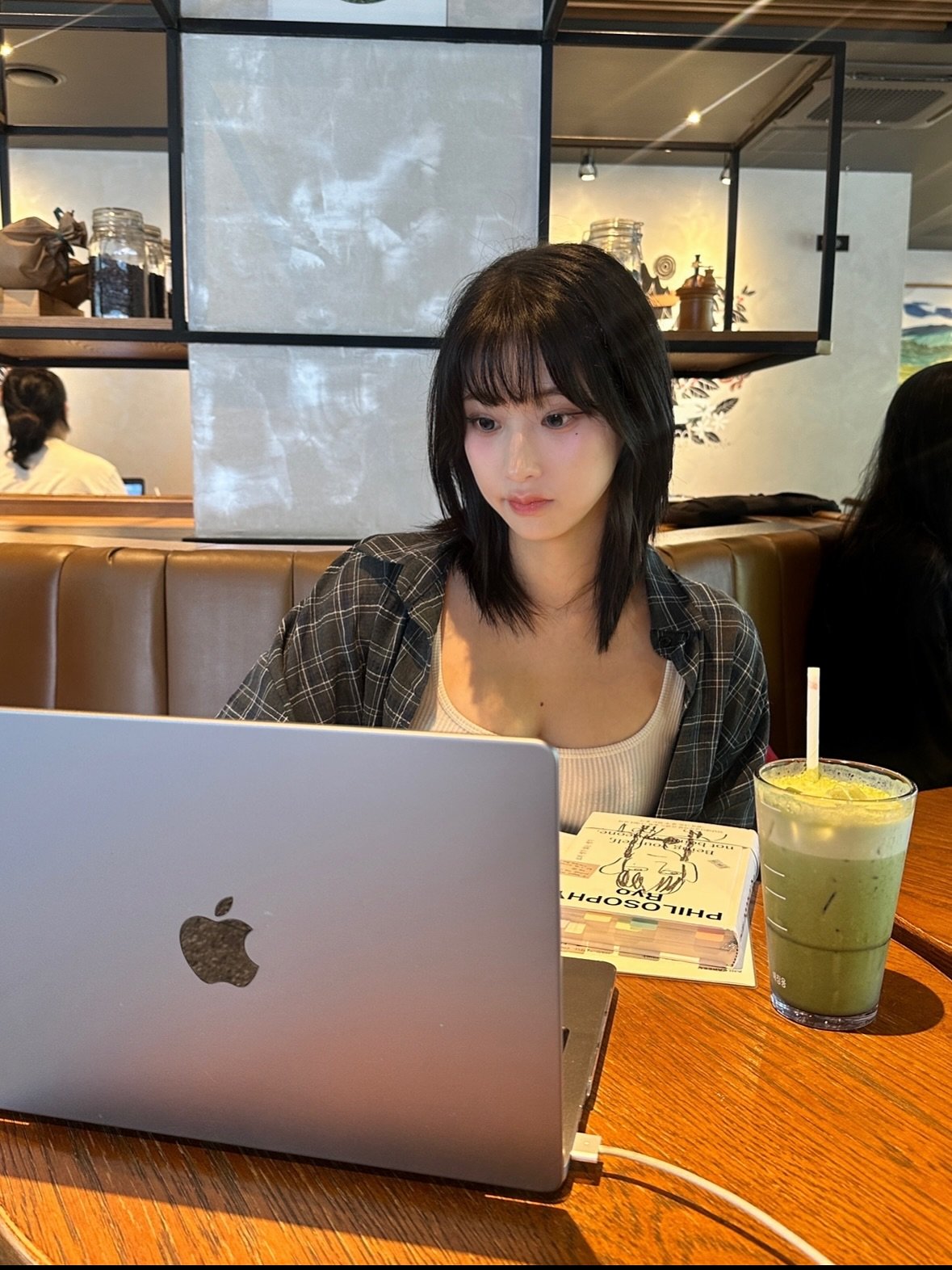 ㅇㅎ?) 여자친구랑 카페 가기 좋다 vs 싫다