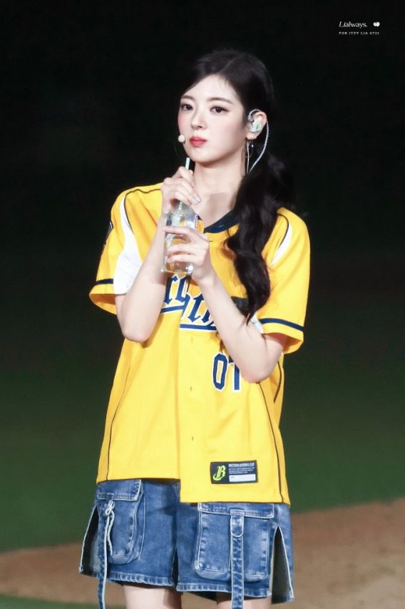 ITZY 리아