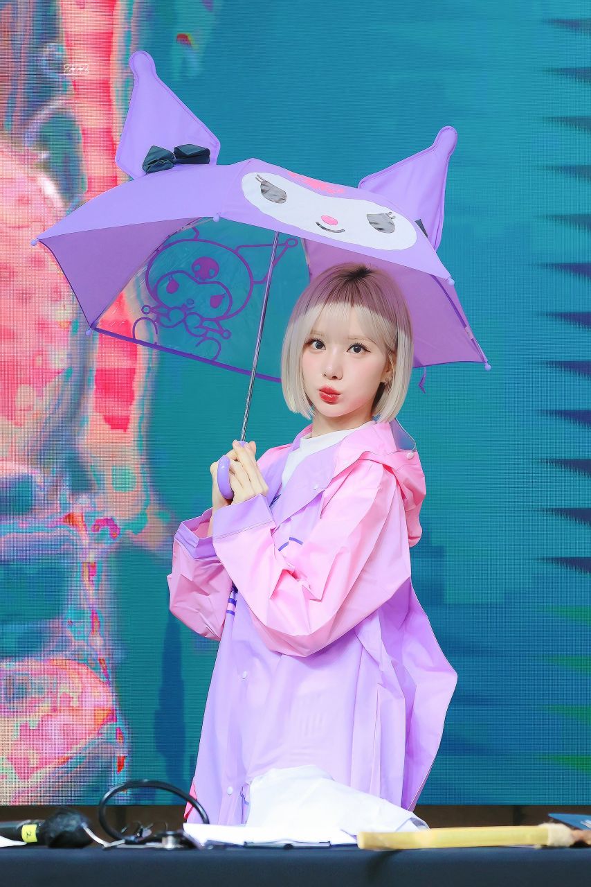 VIVIZ 은하