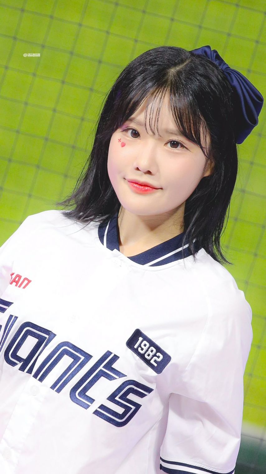 최홍라