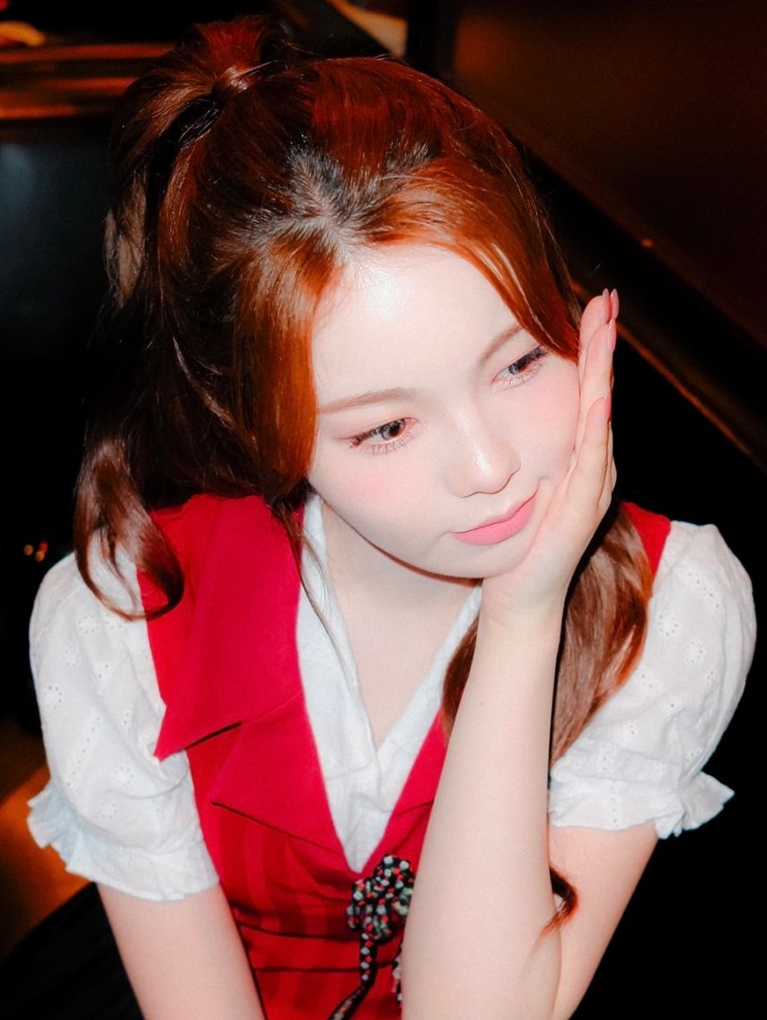 니쥬 (NiziU) 아야카