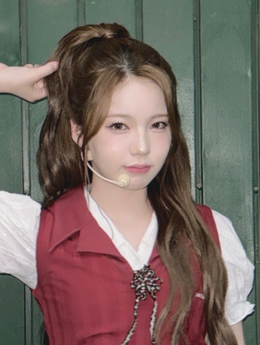 니쥬 (NiziU) 아야카