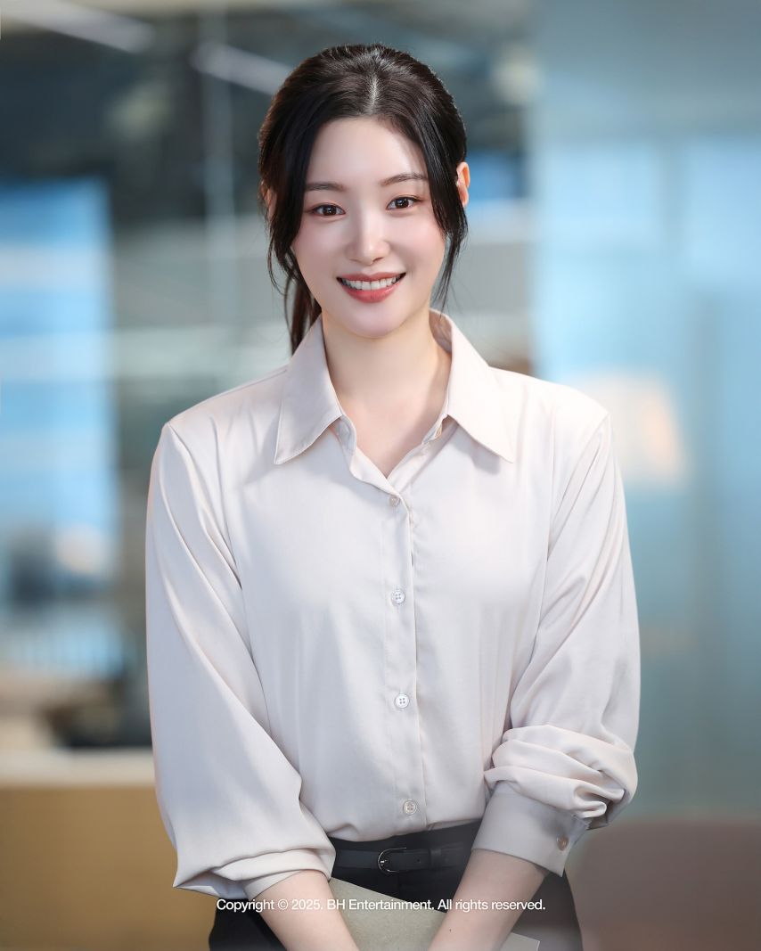 정채연 에스콰이어 비하인드