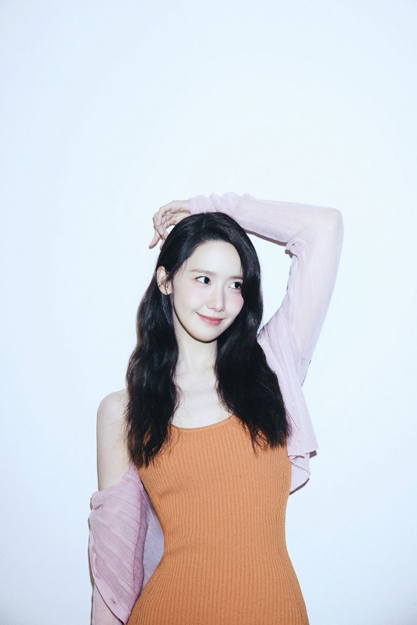 오늘자 언론 인터뷰 사진 소녀시대 윤아.JPG