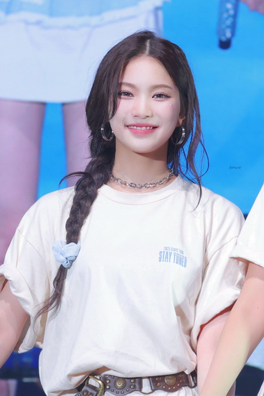 스테이씨 아이사