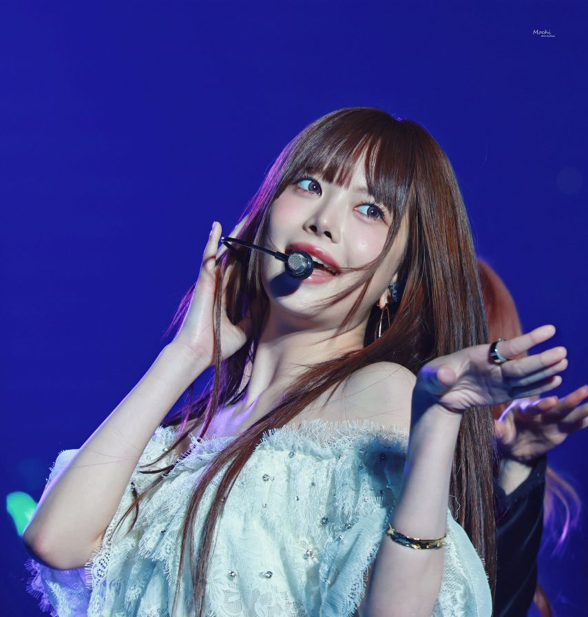 르세라핌 홍은채