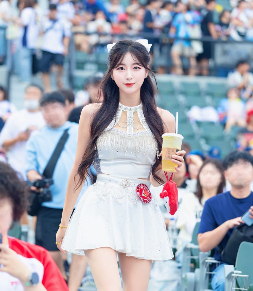 안지현