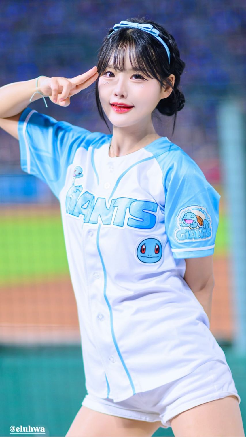 최홍라
