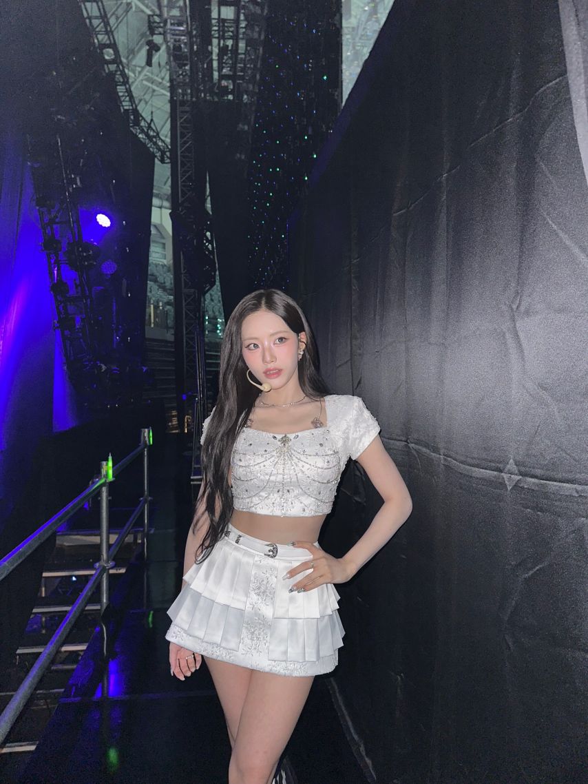 프로미스나인 박지원