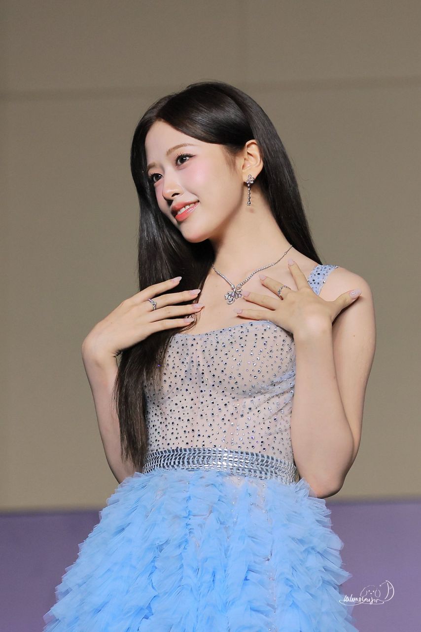 아이브 안유진