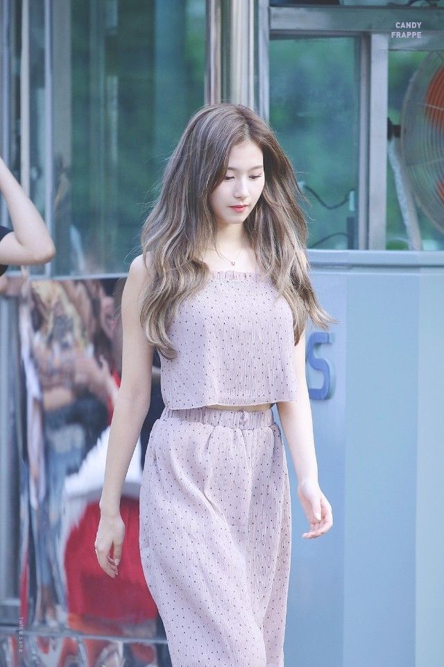 트와이스 사나