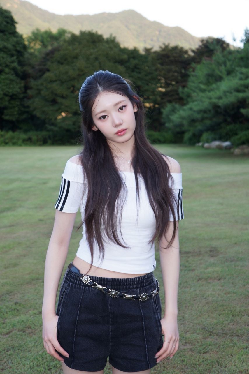 베이비몬스터 로라