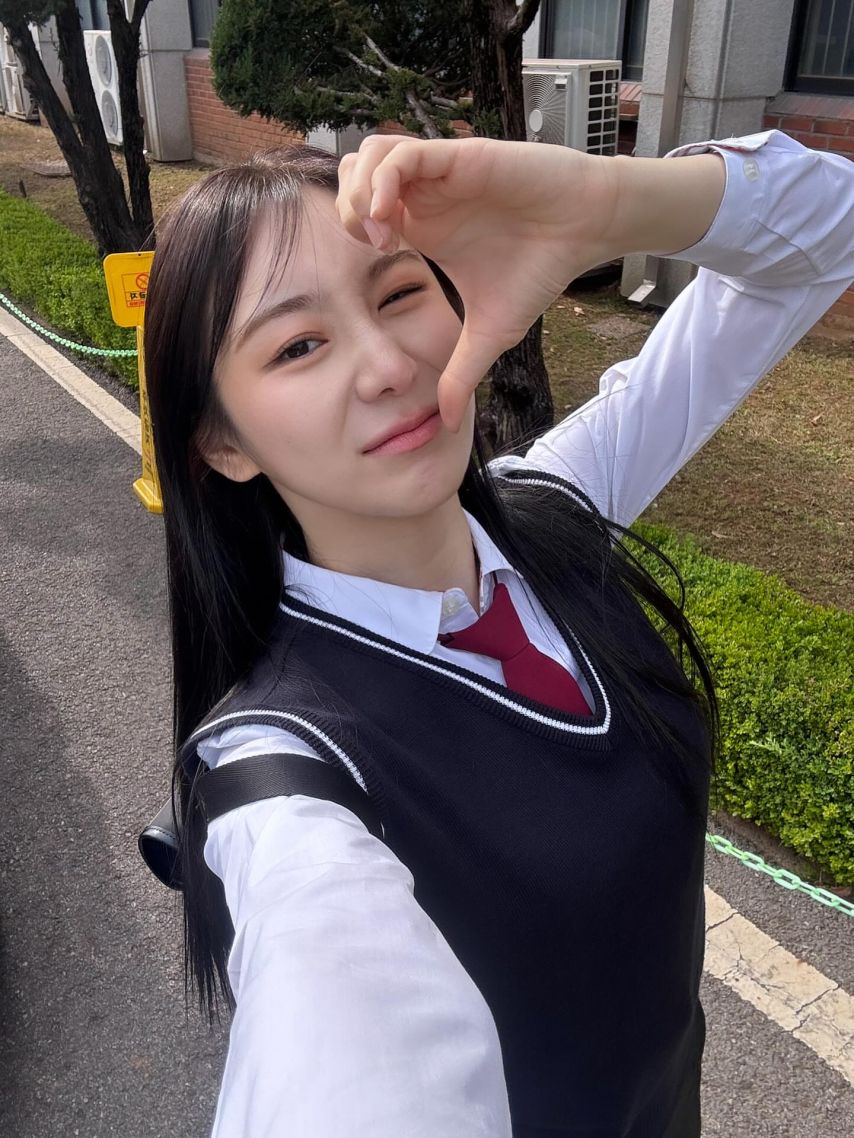 이채연