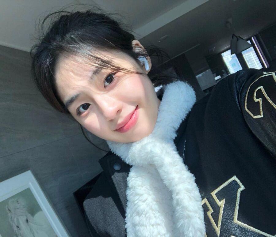 첫날부터 지각한 누나