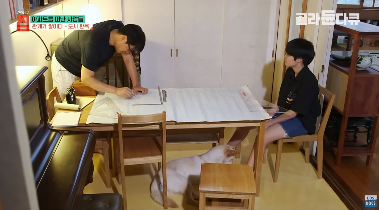 40대 아빠가 아파트 팔고 쓰러져가는 한옥을 리모델링해 이사한 이유 ㄷㄷㄷ
