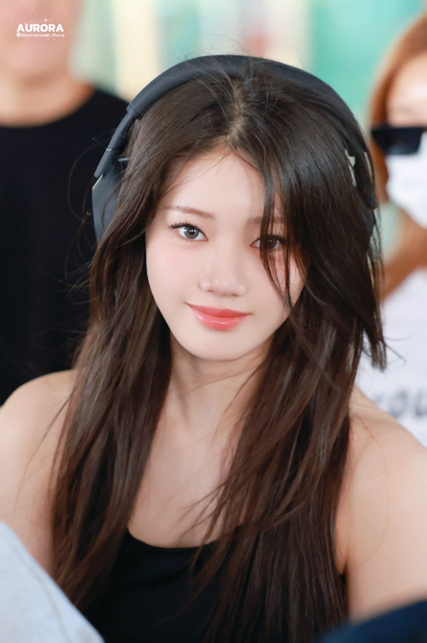 베이비몬스터 로라