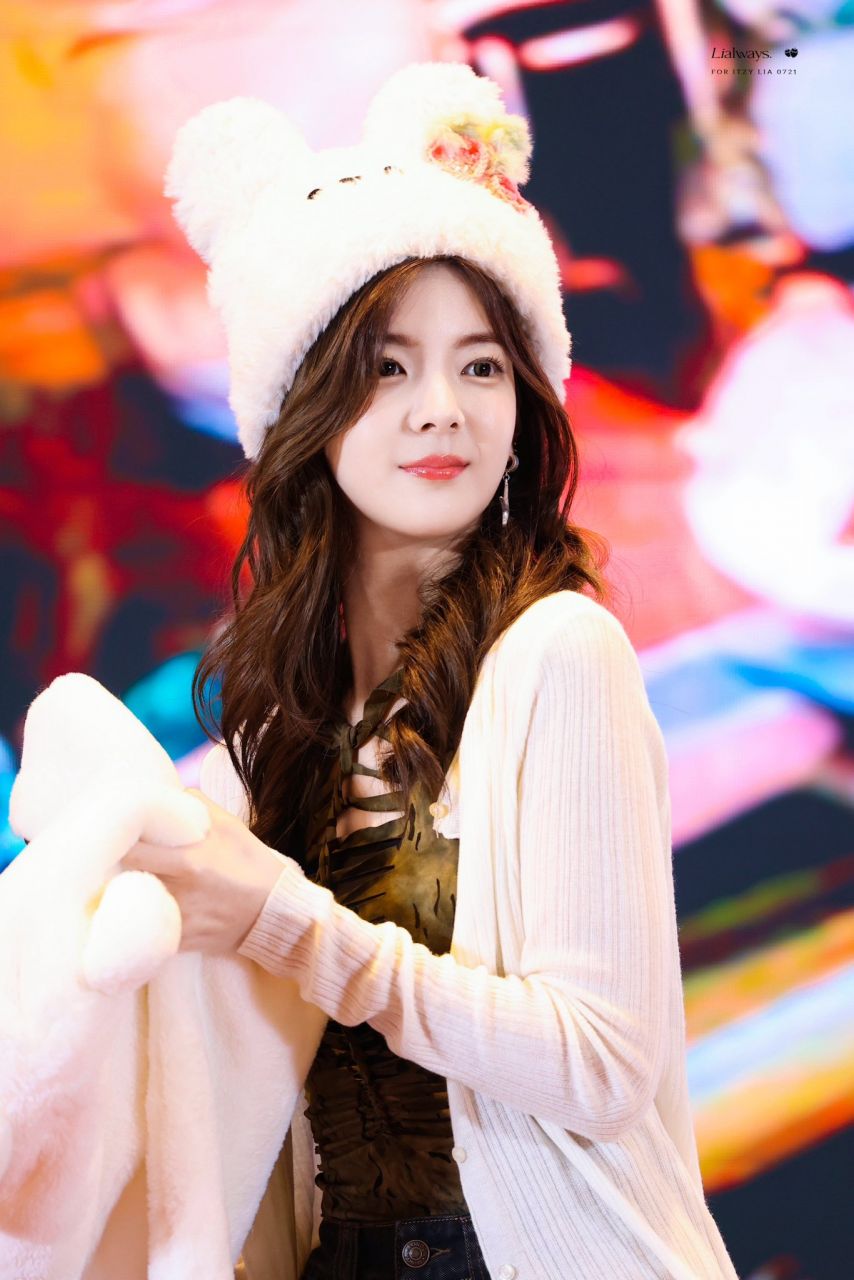 ITZY 리아