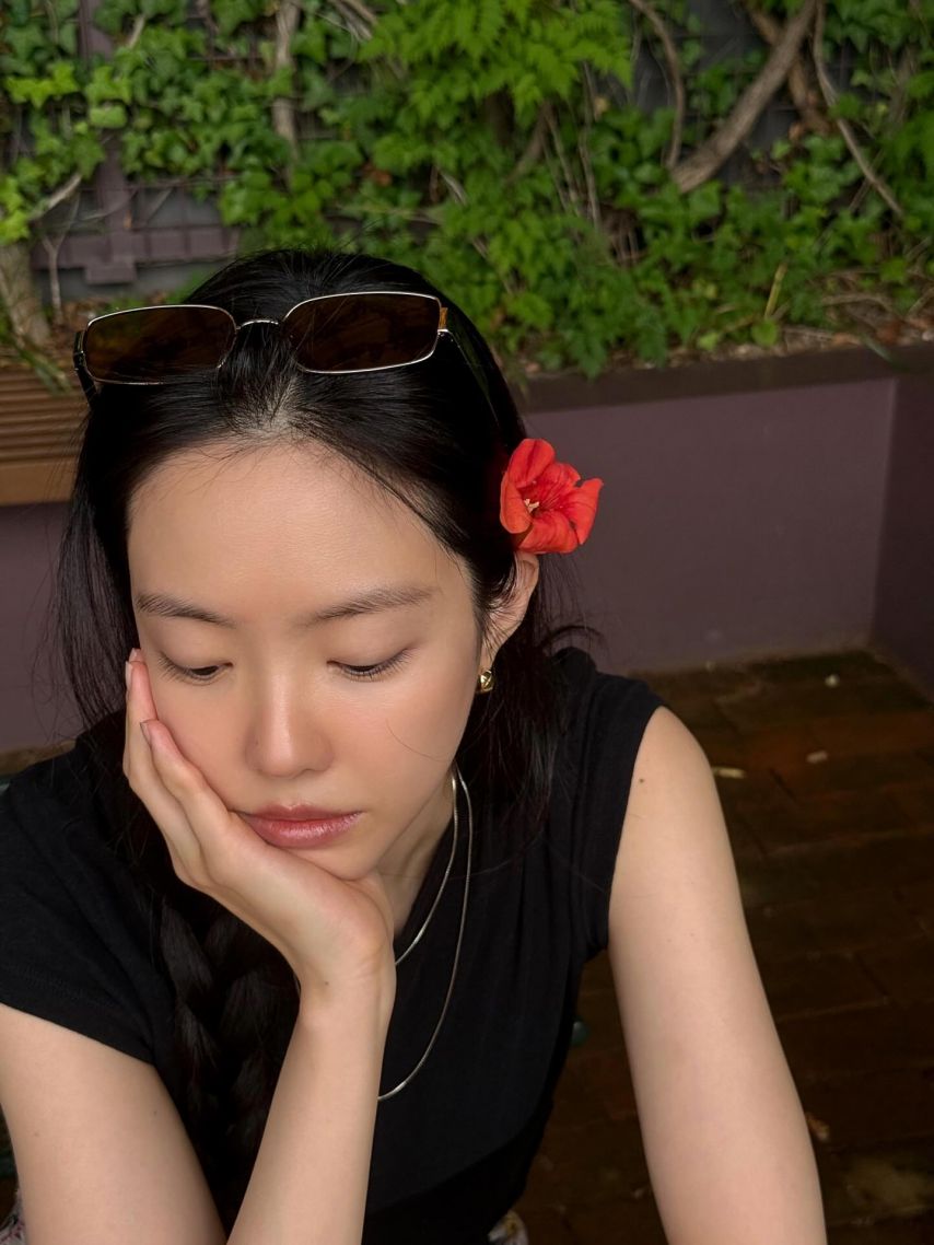 손나은