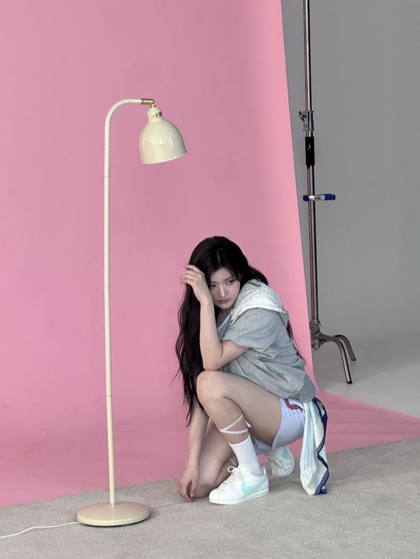 피프티피프티 예원, 문샤넬, 아테나