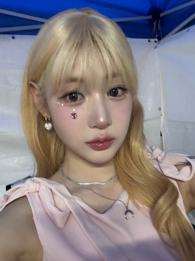 피프티피프티 예원, 문샤넬, 아테나