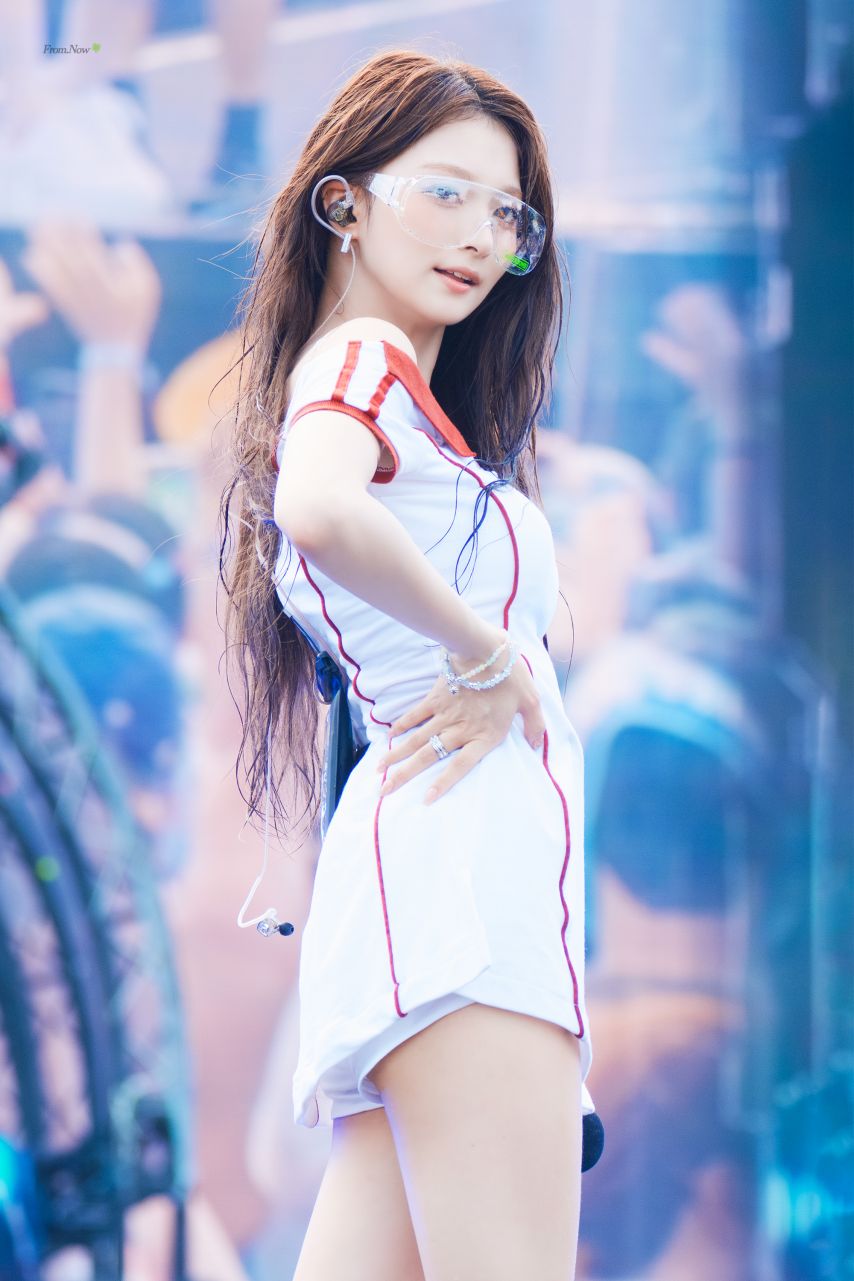 프로미스나인 이나경