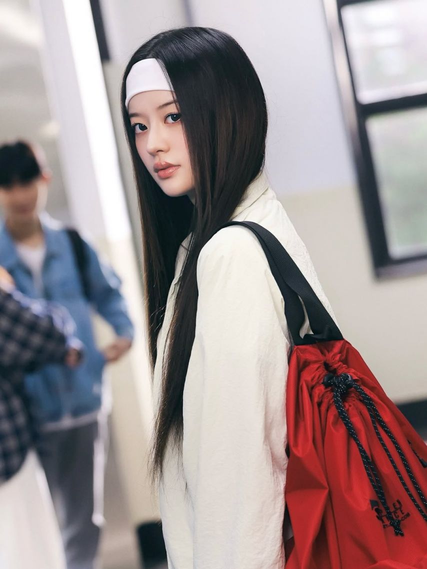 아일릿 (ILLIT) 민주