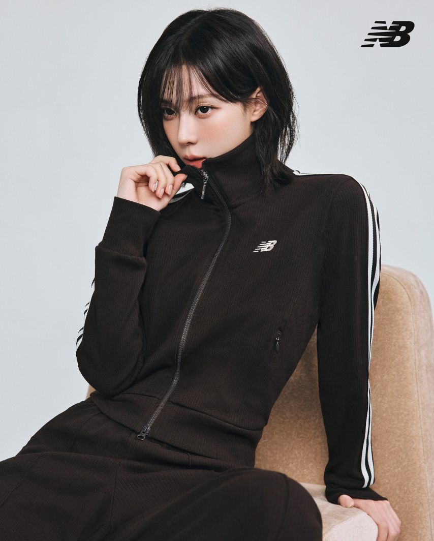 오늘자 공개된 뉴발란스 에스파 윈터 화보.JPG