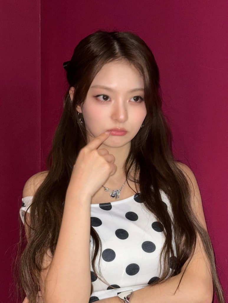 프로미스나인 이나경