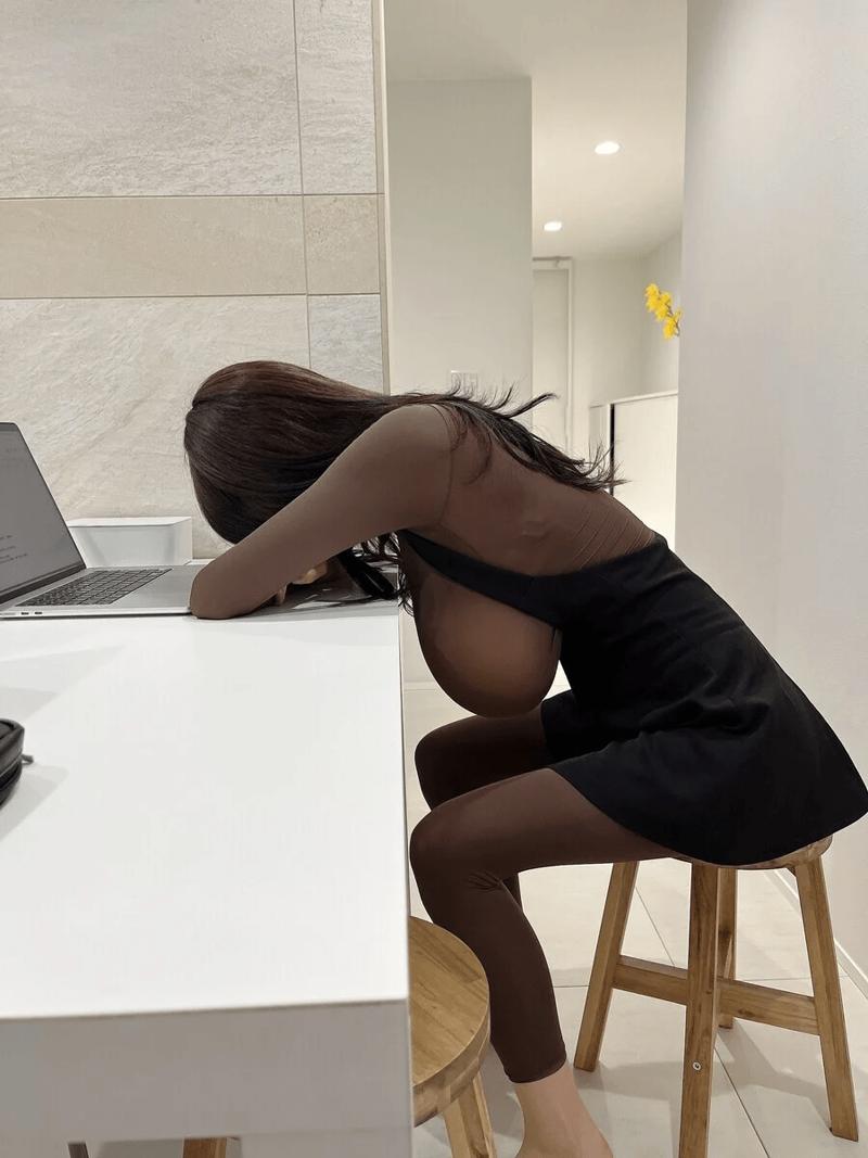 ㅇㅎ)별명이 밀탱크였다는 스시녀