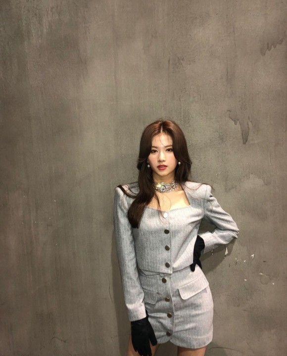 트와이스 사나
