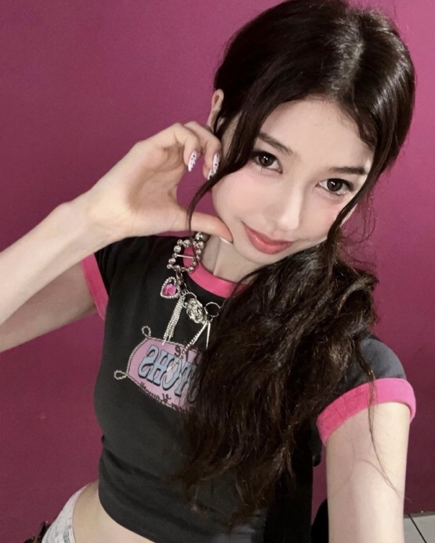 앳하트 봄, 미치