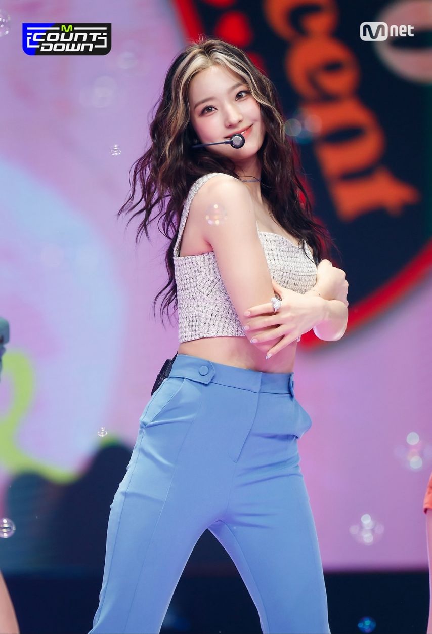 프로미스나인 이새롬