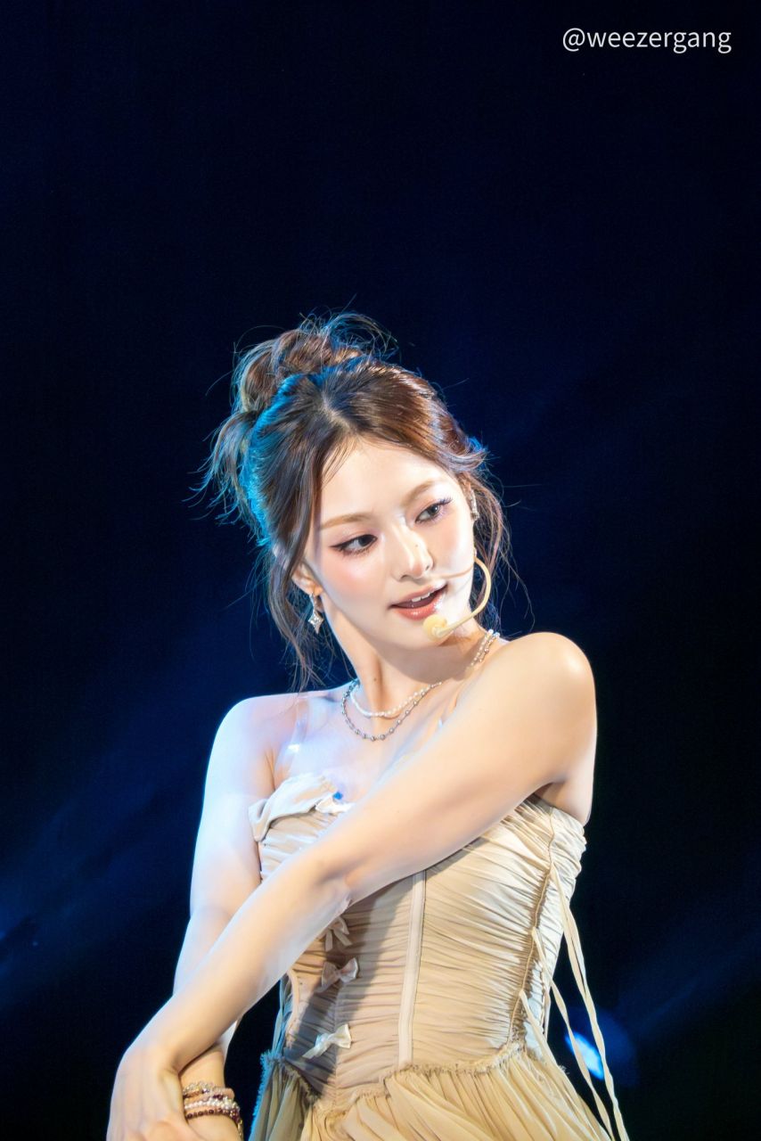 프로미스나인 이나경