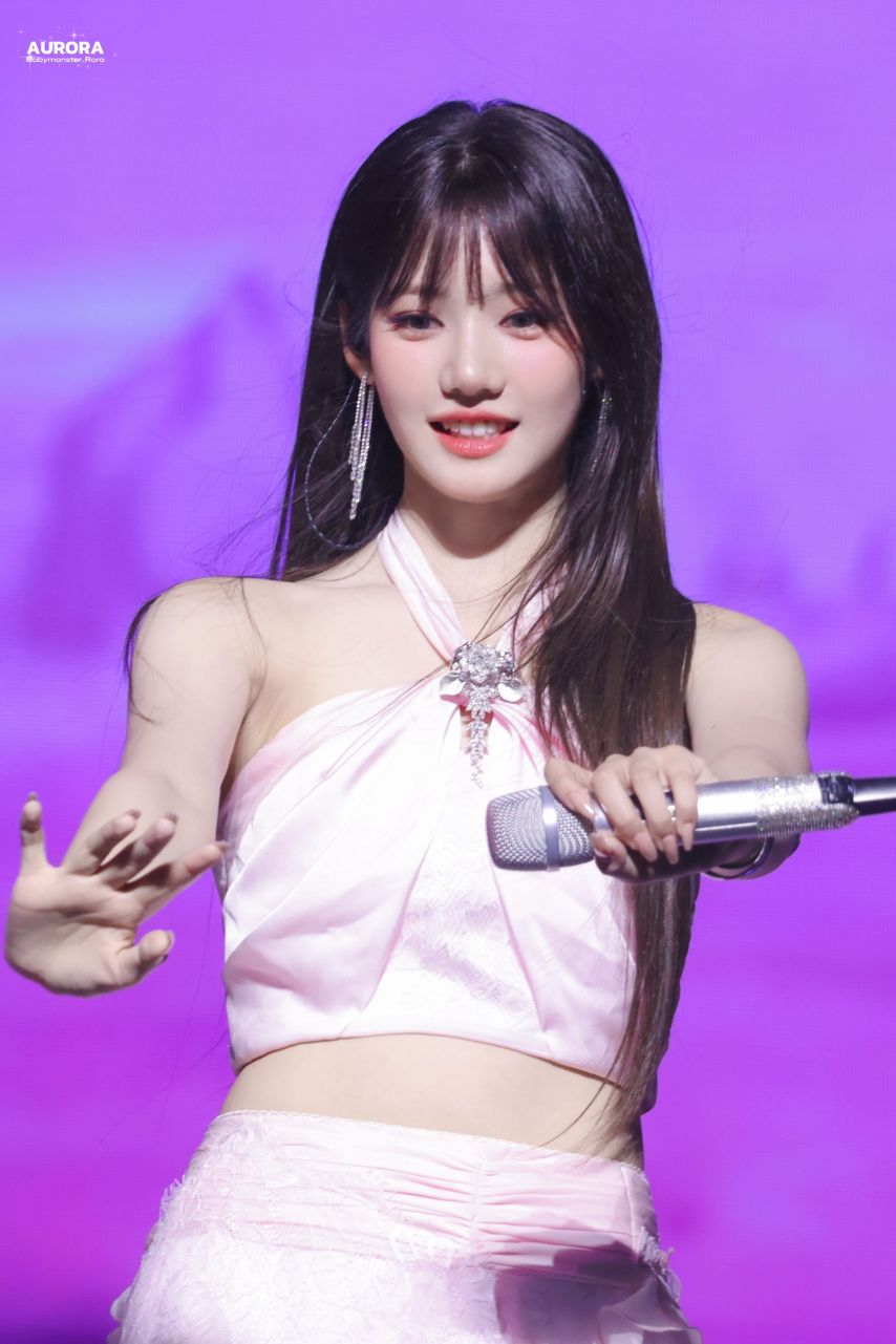 베이비몬스터 로라
