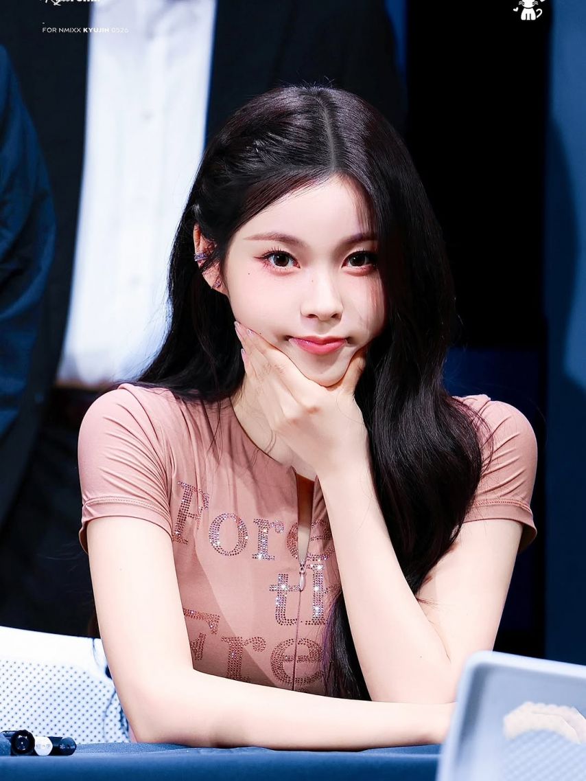 NMIXX (엔믹스) 규진