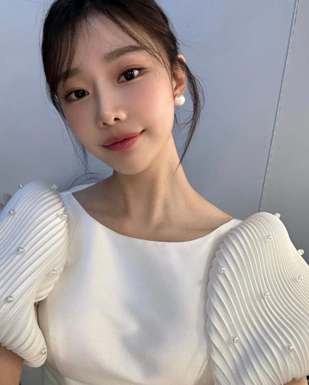 모델 이시안