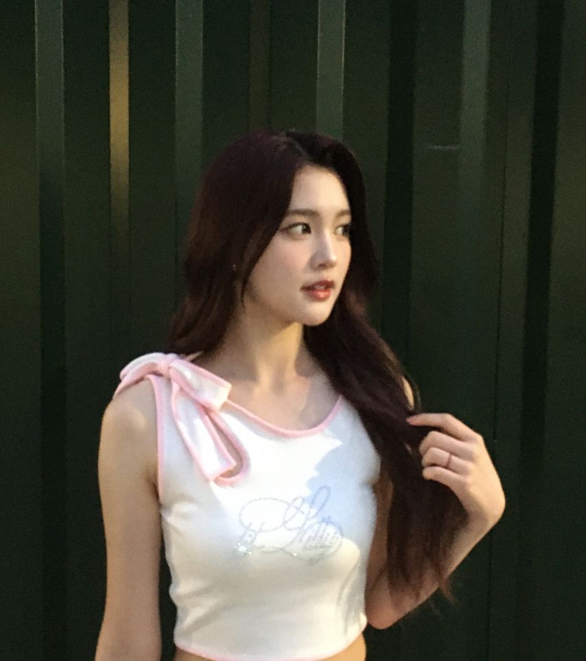 하츠투하츠 에이나