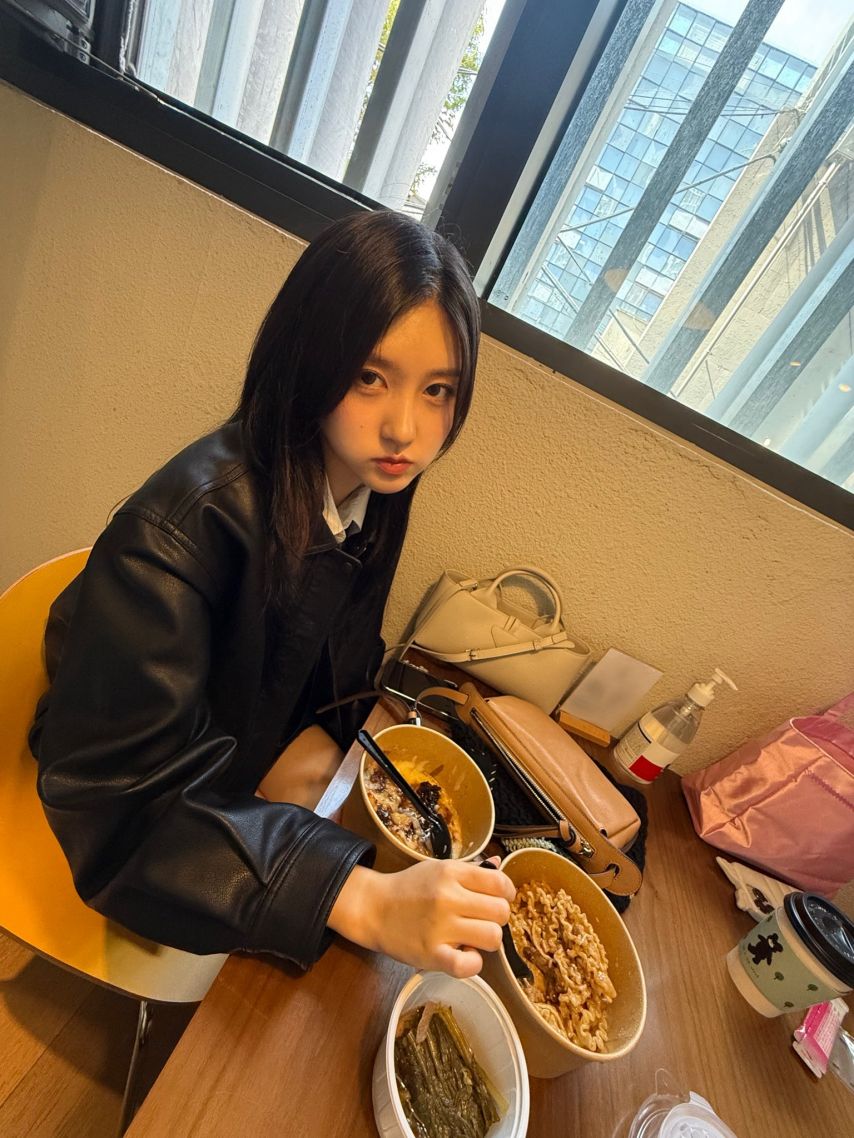 아이브 가을 (안유진,레이,이서,리즈)