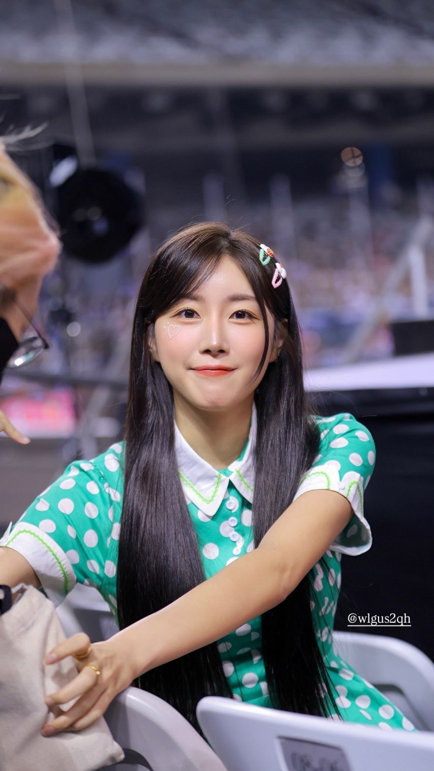 안지현