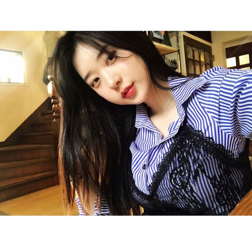 모델 신재은