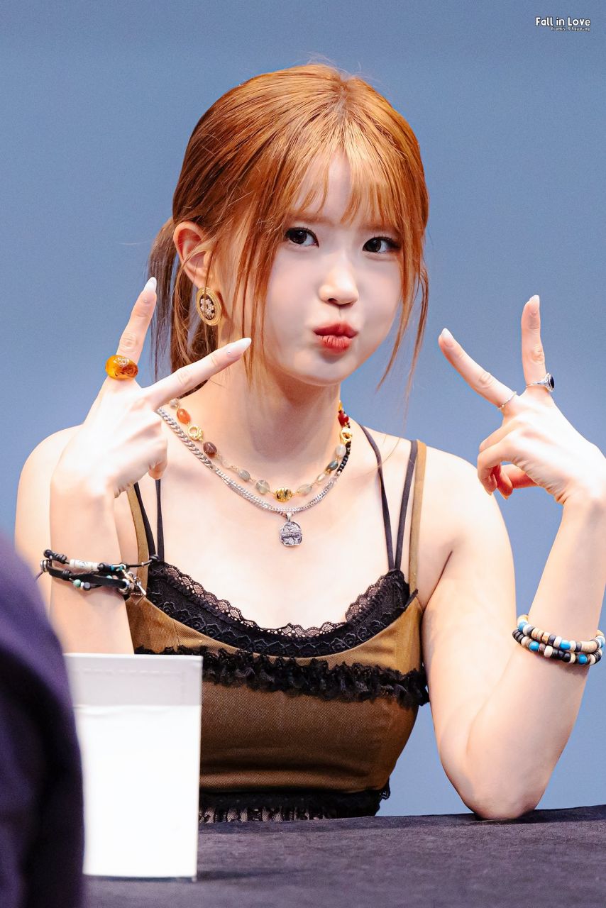 프로미스나인 송하영