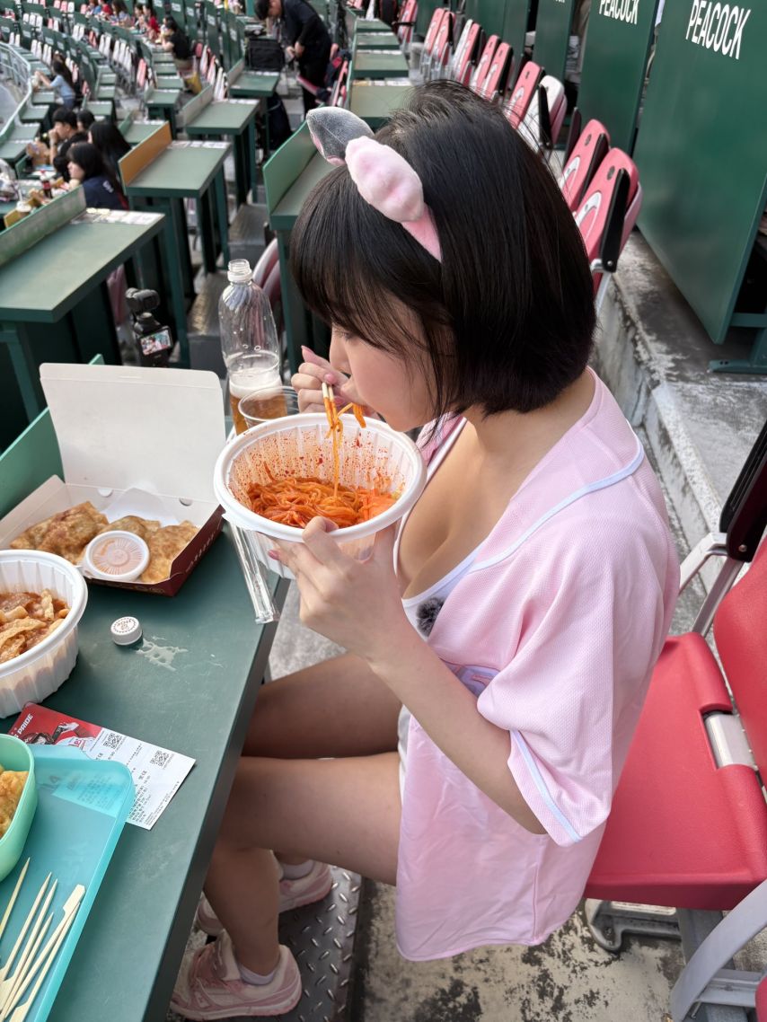강인경