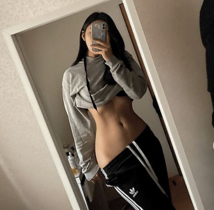 복근 자랑하는 처자