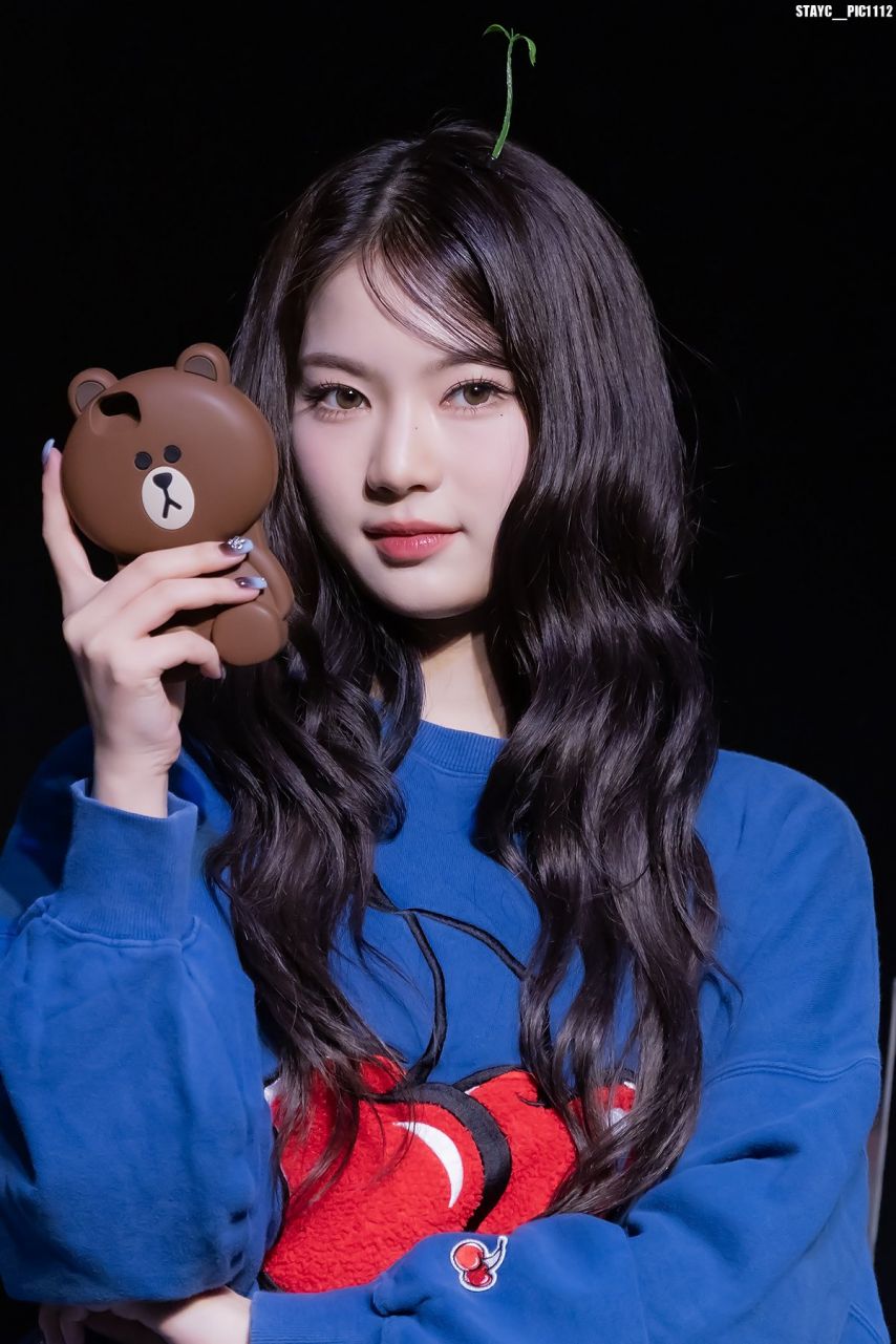 스테이씨 아이사