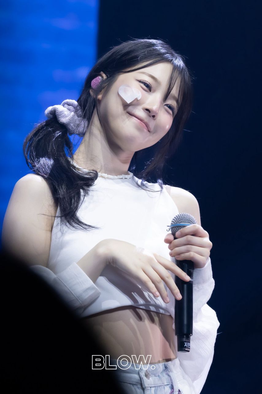 프로미스나인 백지헌